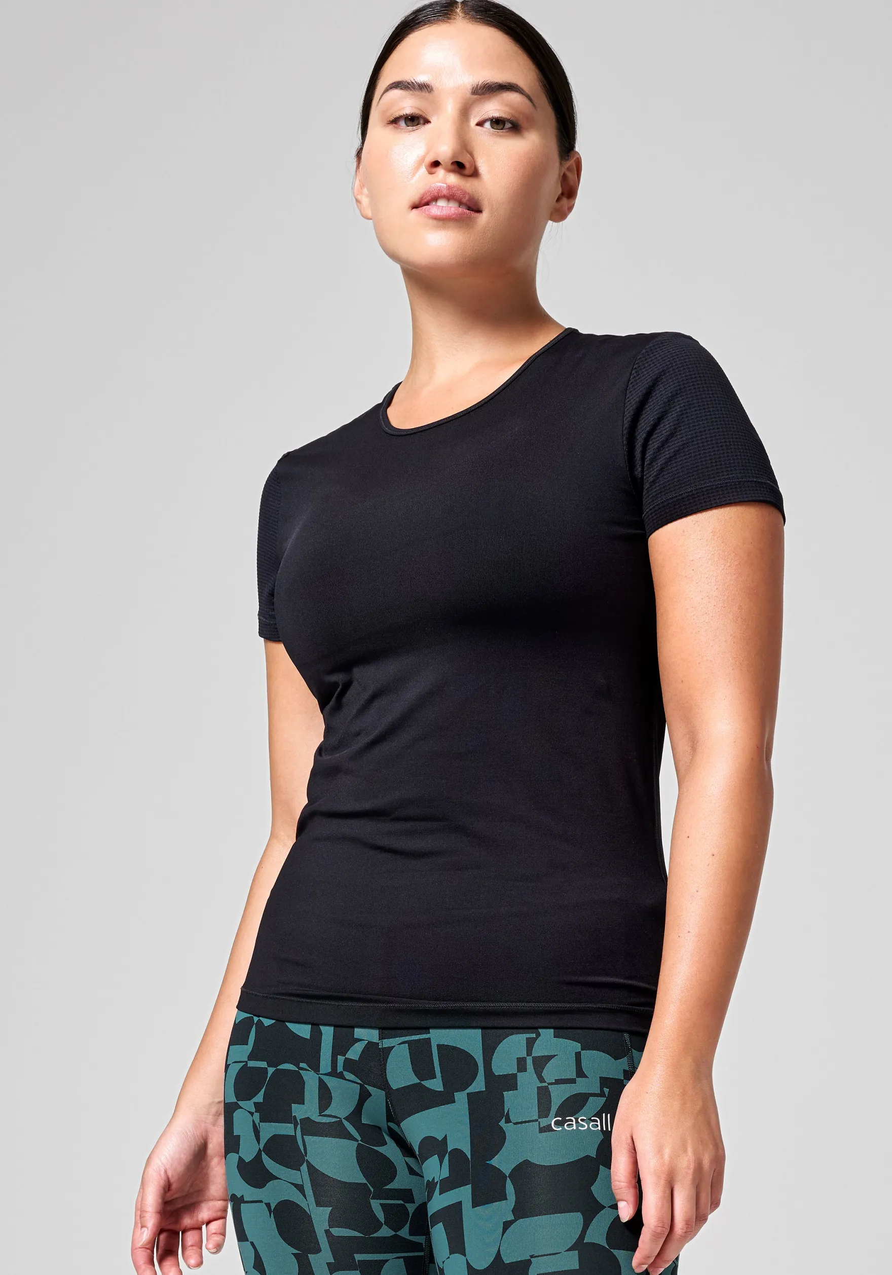 Hot Essential Detail Tee - T-Skjorter